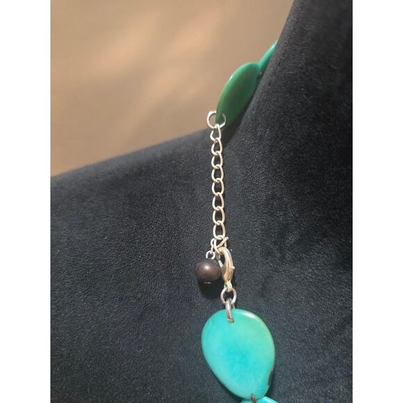 Women's Turquoise Statement Necklace With Lobster Clasp Handmade Jewelry Gift - Picture 6 of 6